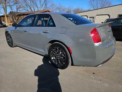 2018 Chrysler 300, $15900. Photo 7