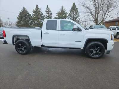 2017 GMC 1500 Ext Cab, $18900. Photo 4