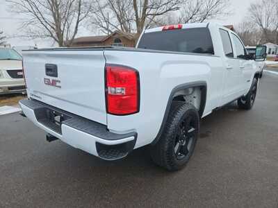 2017 GMC 1500 Ext Cab, $18900. Photo 5