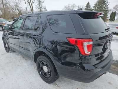 2018 Ford Explorer, $10900. Photo 7