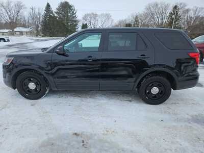 2018 Ford Explorer, $10900. Photo 8