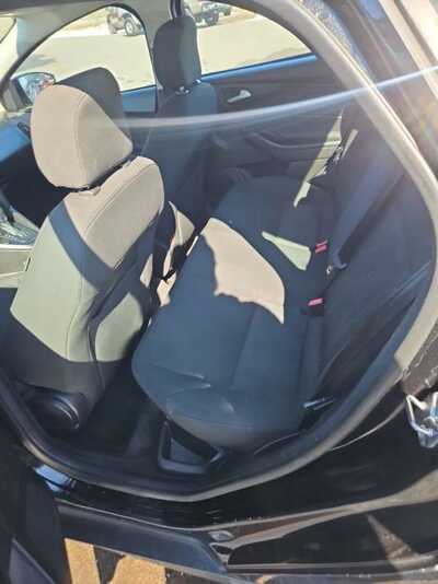 2015 Ford Focus, $4500. Photo 10
