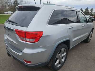 2011 Jeep Grand Cherokee, $9995. Photo 5