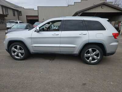 2011 Jeep Grand Cherokee, $9995. Photo 8