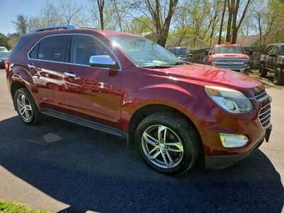 2017 Chevrolet Equinox, $10900. Photo 3