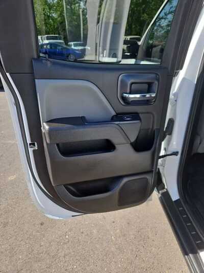 2017 GMC 1500 Ext Cab, $17900. Photo 12