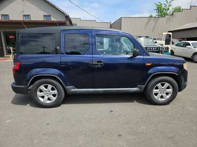 2009 Honda Element, $7495. Photo 4