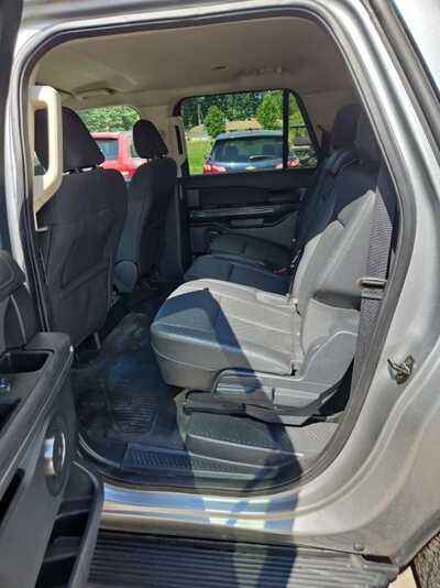 2023 Ford Expedition Max, $28900. Photo 11
