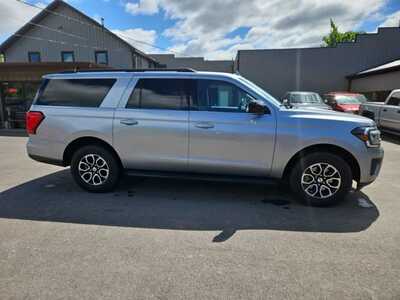 2023 Ford Expedition Max, $28900. Photo 4