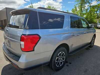 2023 Ford Expedition Max, $28900. Photo 5