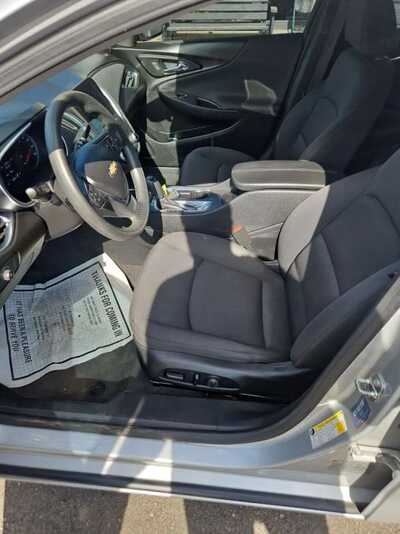 2020 Chevrolet Malibu, $8995. Photo 12