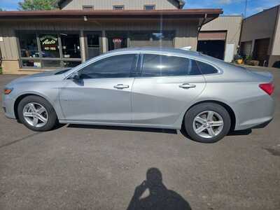 2020 Chevrolet Malibu, $8995. Photo 8