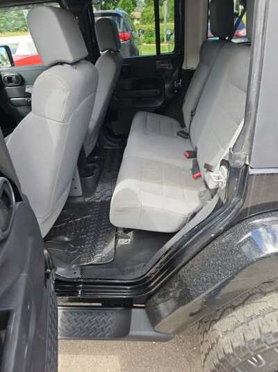 2008 Jeep Wrangler Unlimited, $7995. Photo 10