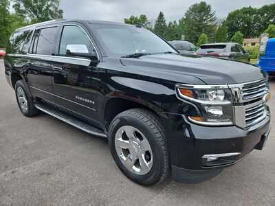 2017 Chevrolet Suburban, $17900. Photo 3