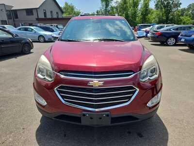 2017 Chevrolet Equinox, $10900. Photo 2