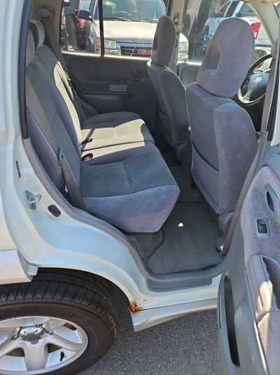 2003 Suzuki Grand Vitara, $4995. Photo 10