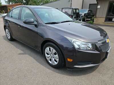 2014 Chevrolet Cruze, $4995. Photo 3