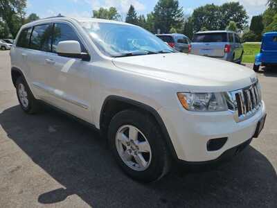 2012 Jeep Grand Cherokee, $5995. Photo 3