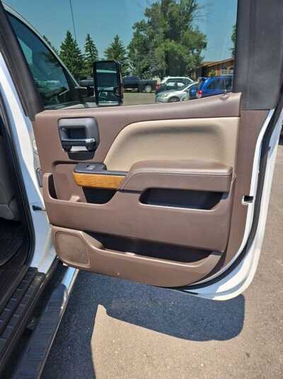 2017 Chevrolet 1500 Crew Cab, $17900. Photo 11