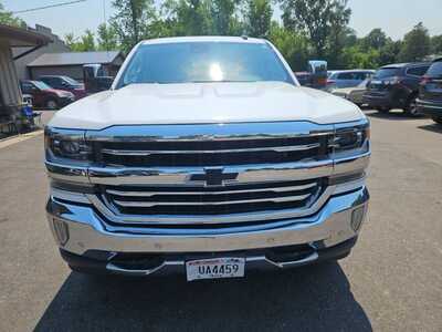 2017 Chevrolet 1500 Crew Cab, $17900. Photo 2