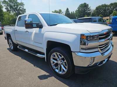 2017 Chevrolet 1500 Crew Cab, $17900. Photo 3