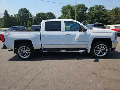2017 Chevrolet 1500 Crew Cab, $17900. Photo 4