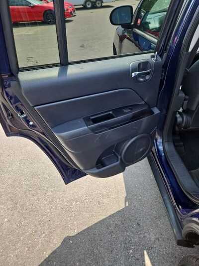 2014 Jeep Compass, $5995. Photo 11