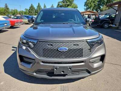 2021 Ford Explorer, $15900. Photo 2