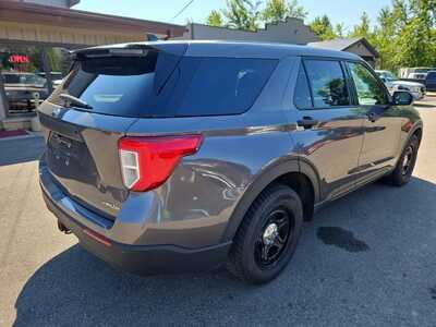 2021 Ford Explorer, $15900. Photo 5