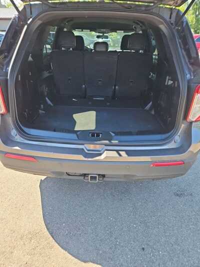 2021 Ford Explorer, $15900. Photo 9