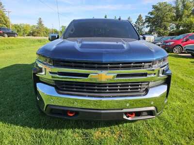 2021 Chevrolet 1500 Crew Cab, $24900. Photo 2