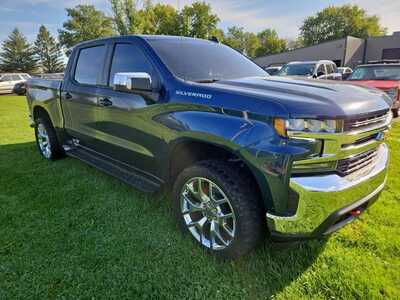 2021 Chevrolet 1500 Crew Cab, $24900. Photo 3