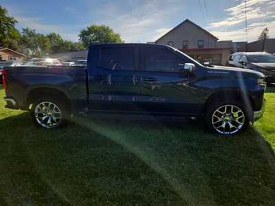2021 Chevrolet 1500 Crew Cab, $24900. Photo 4