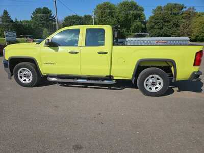 2016 GMC 1500 Ext Cab, $11900. Photo 9