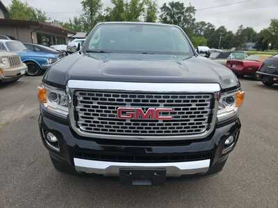 2017 GMC Canyon Crew Cab, $21900. Photo 2
