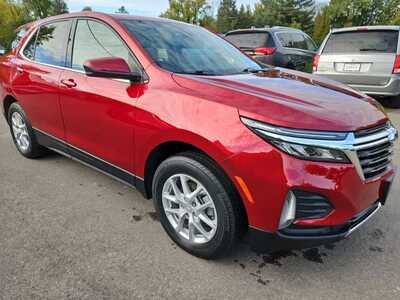2023 Chevrolet Equinox, $16900. Photo 3