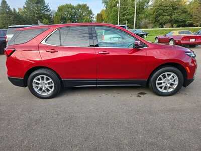 2023 Chevrolet Equinox, $16900. Photo 4