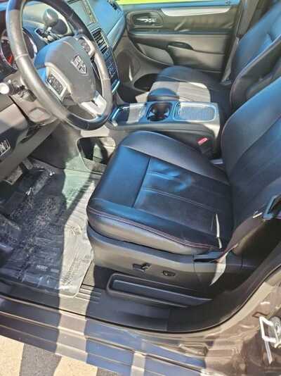 2019 Dodge Caravan, Grand, $10900. Photo 11
