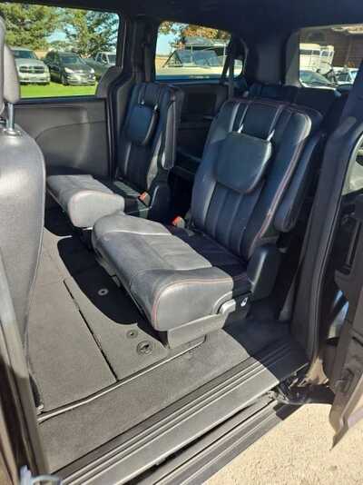 2019 Dodge Caravan, Grand, $10900. Photo 9