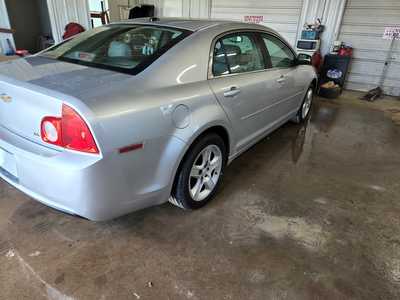 2009 Chevrolet Malibu, $6995. Photo 11