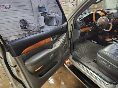 2003 Lexus GX Series, $8500. Photo 9