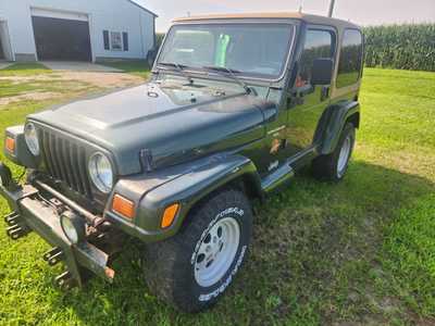 1998 Jeep Wrangler, $5495. Photo 1
