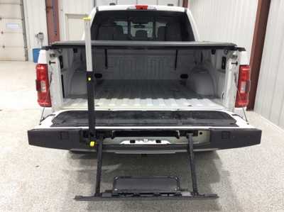 2022 Ford F150 Crew Cab, $37500. Photo 8