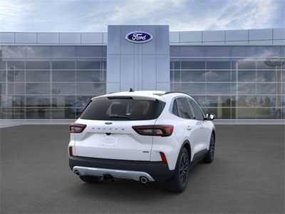 2025 Ford Escape, $39959. Photo 11