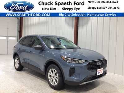 2025 Ford Escape, $33680. Photo 1
