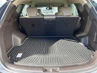 2017 Hyundai Santa Fe, $10900. Photo 10