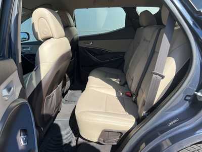 2017 Hyundai Santa Fe, $10900. Photo 11