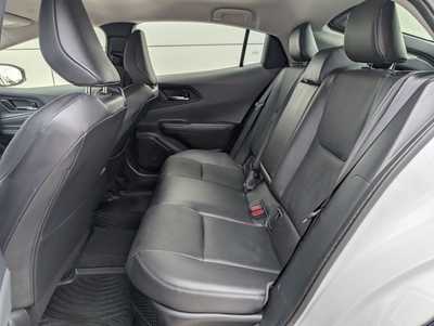 2024 Toyota Prius, $32000. Photo 8