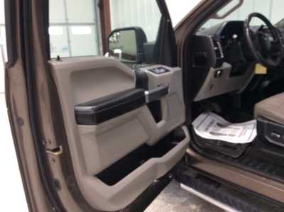 2016 Ford F150 Crew Cab, $20916. Photo 11