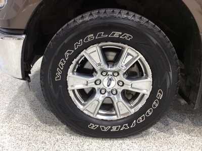 2016 Ford F150 Crew Cab, $20916. Photo 8